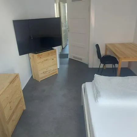 Διαμέρισμα 8 Budget Ideale Monteurzimmer Und Guenstige In Hof Stadtnaehe